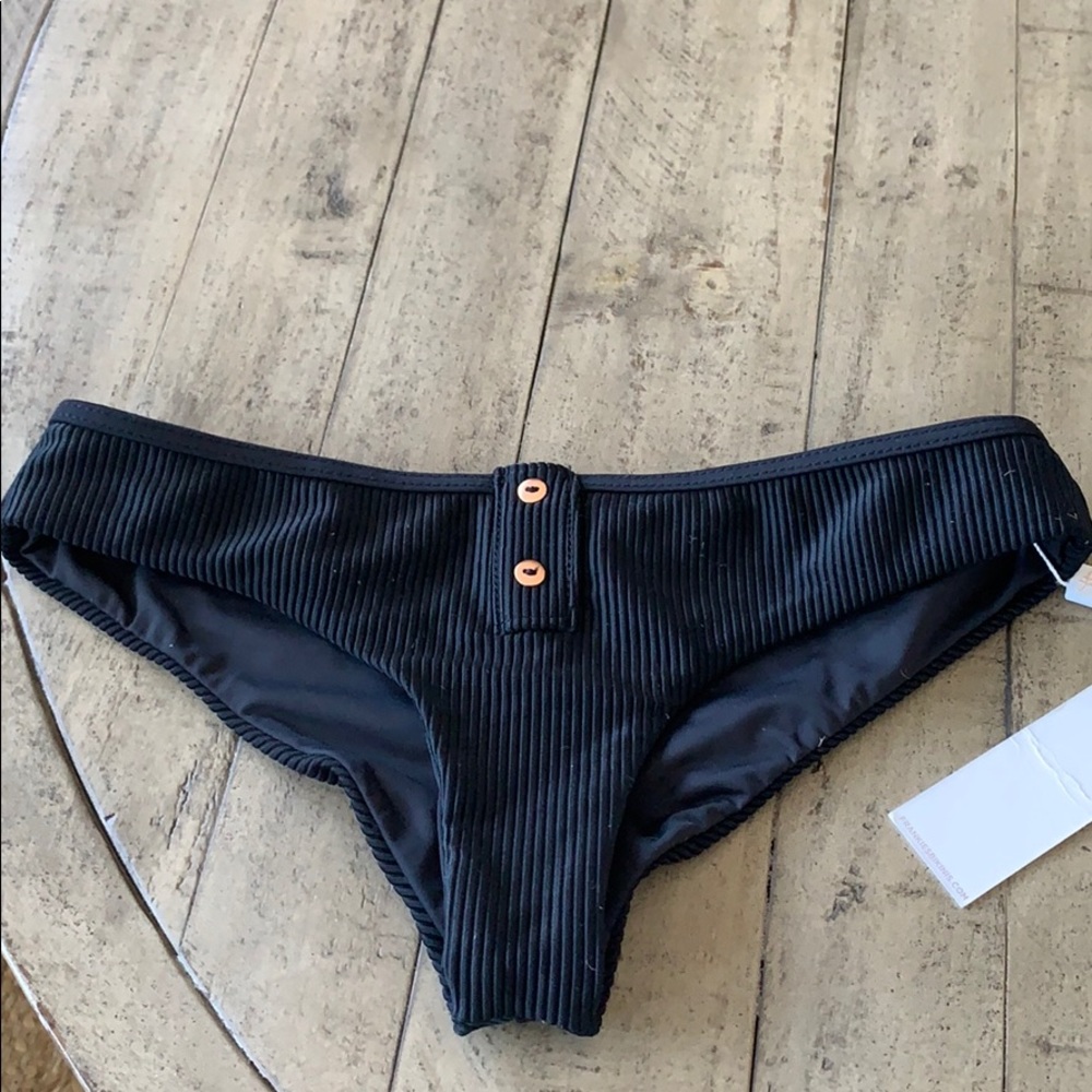 Frankie’s bikini bottoms in Alana black - Picture 3 of 3